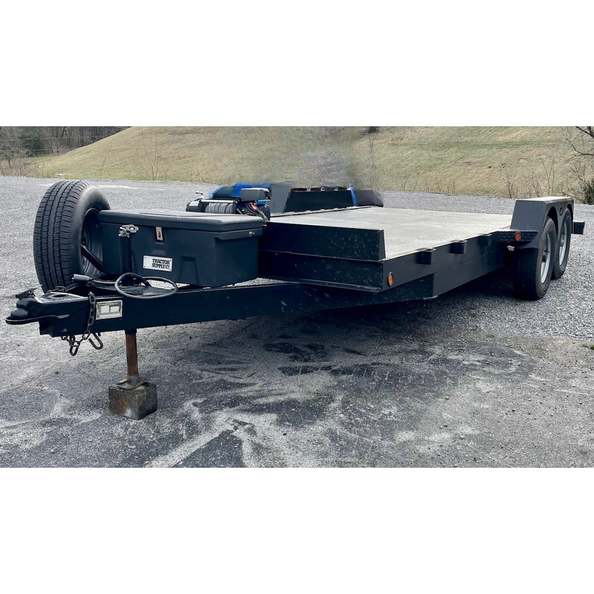 18’ HD Flatbed Car Hauler with drive over fenders 3